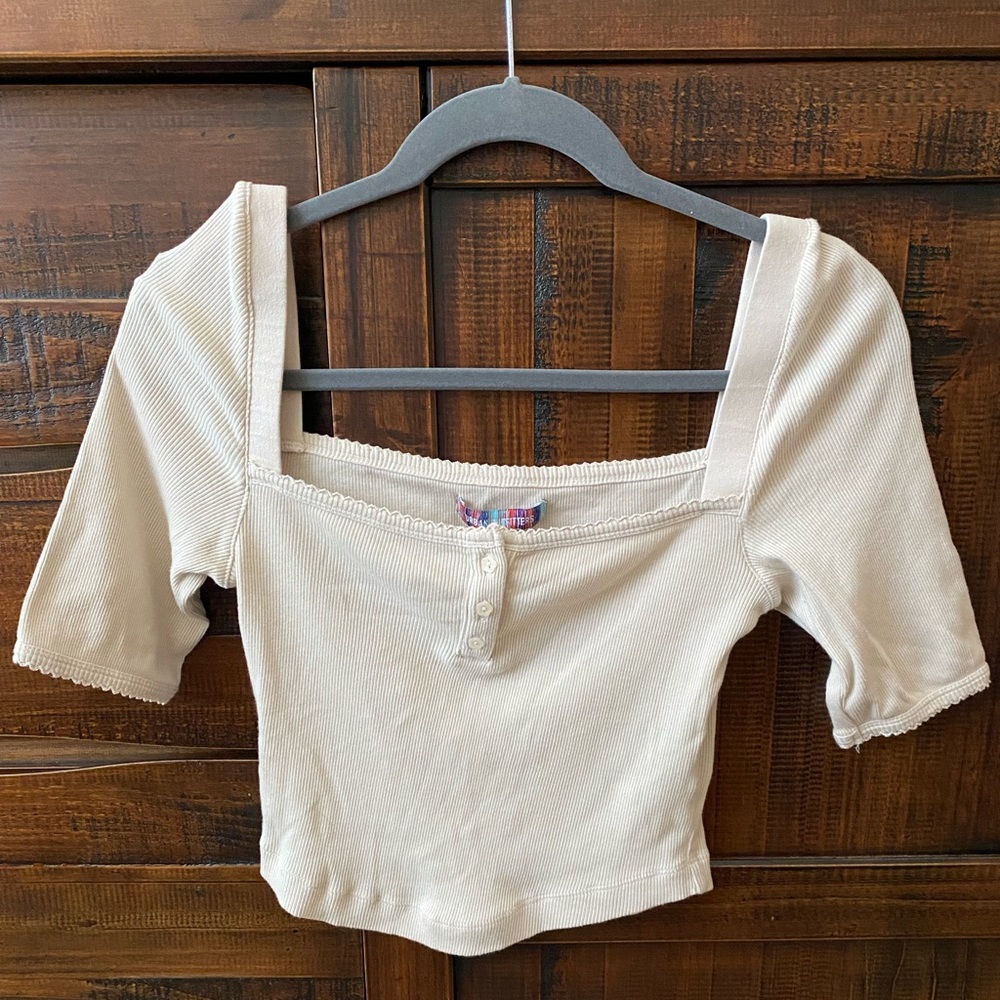 Urban Outfitters BDG Charli Henley Top in Beige 🍨🍦🥛